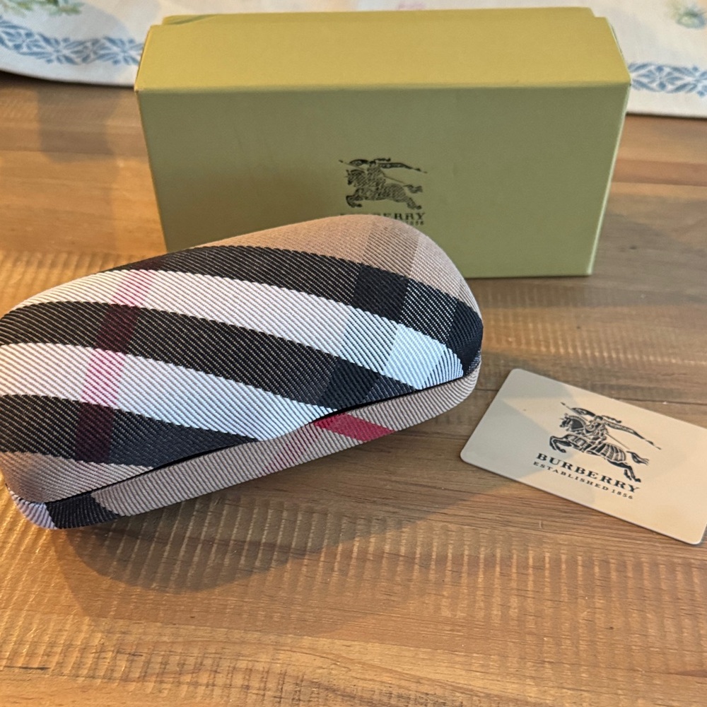Fashion Plaid Glasses Case - Black, White, Pink